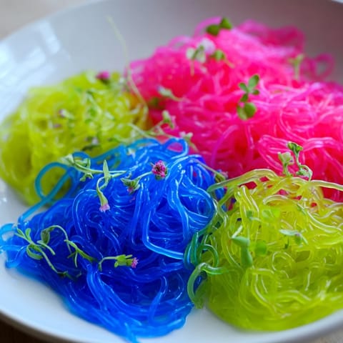 Neon Agar-Agar Noodle Bundles